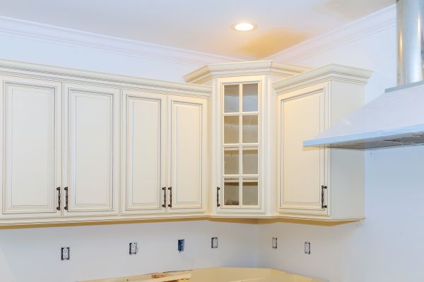 Kitchen Cabinets Repair in Huntsville