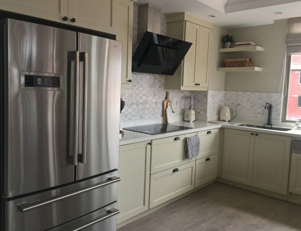 Cabinet Pulls Installation in Huntsville